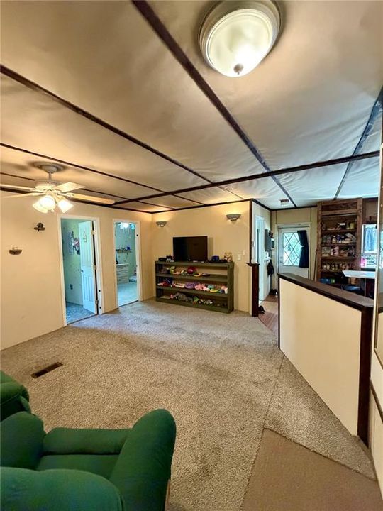 На продажу: $89,000 (3 спален, 1 ванн, 1152 Квадратных фут)