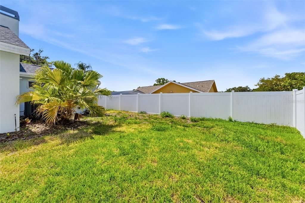 For Sale: $575,000 (3 beds, 3 baths, 2095 Square Feet)