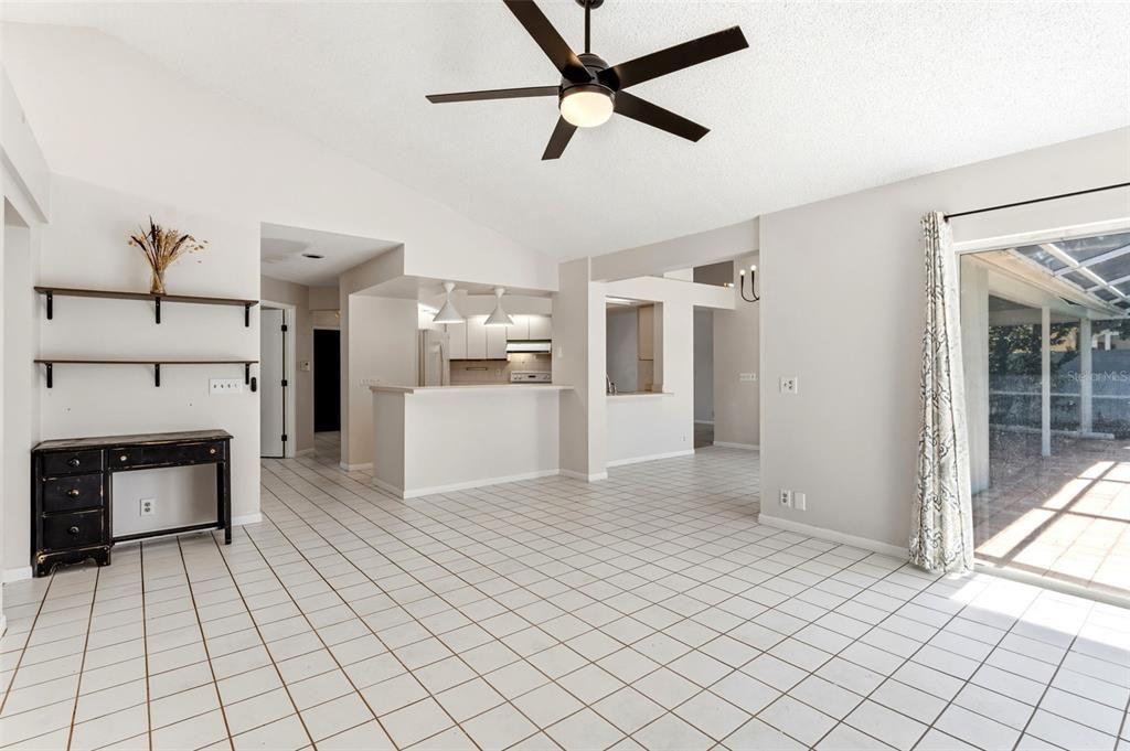 For Sale: $575,000 (3 beds, 3 baths, 2095 Square Feet)