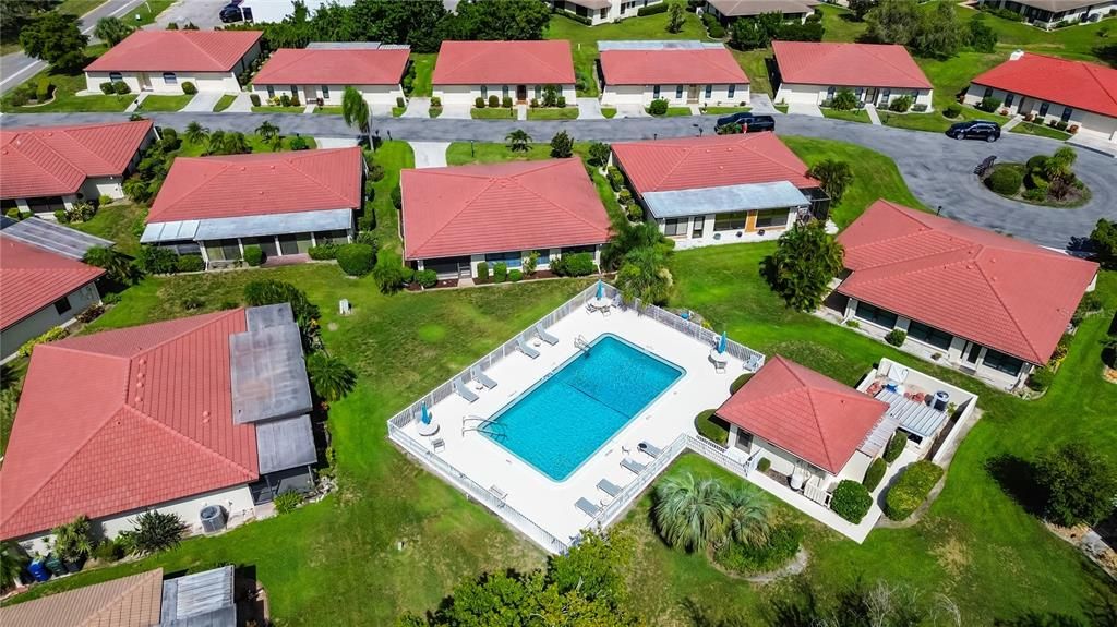 На продажу: $230,000 (2 спален, 2 ванн, 1640 Квадратных фут)