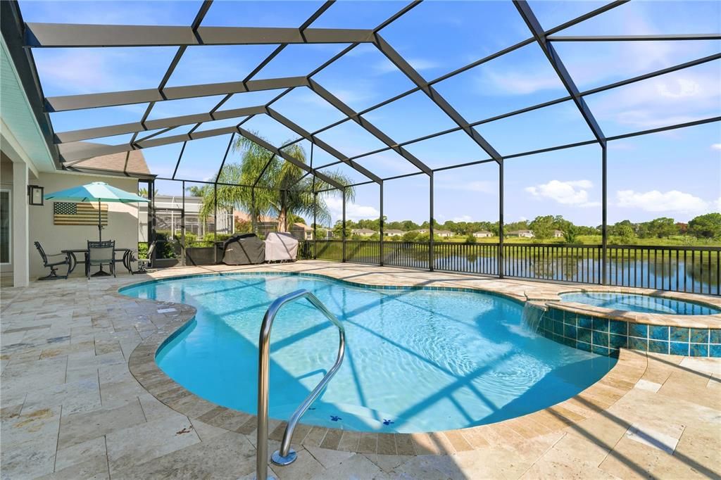 Activo con contrato: $765,000 (4 camas, 3 baños, 3156 Pies cuadrados)