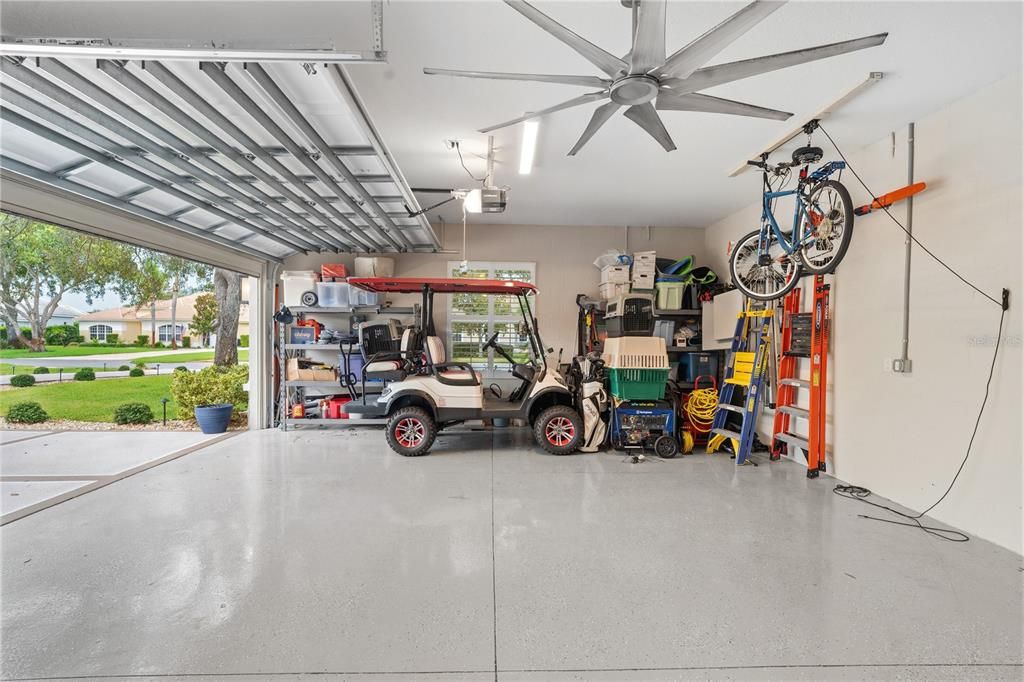 Activo con contrato: $765,000 (4 camas, 3 baños, 3156 Pies cuadrados)