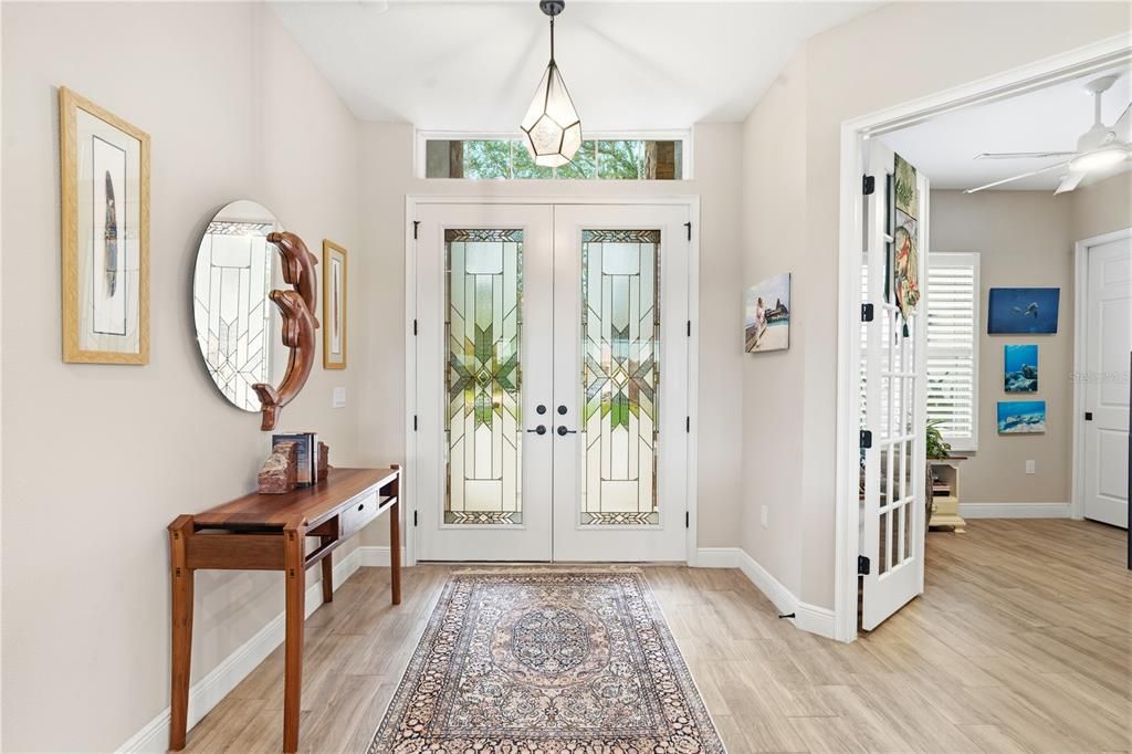 Activo con contrato: $765,000 (4 camas, 3 baños, 3156 Pies cuadrados)