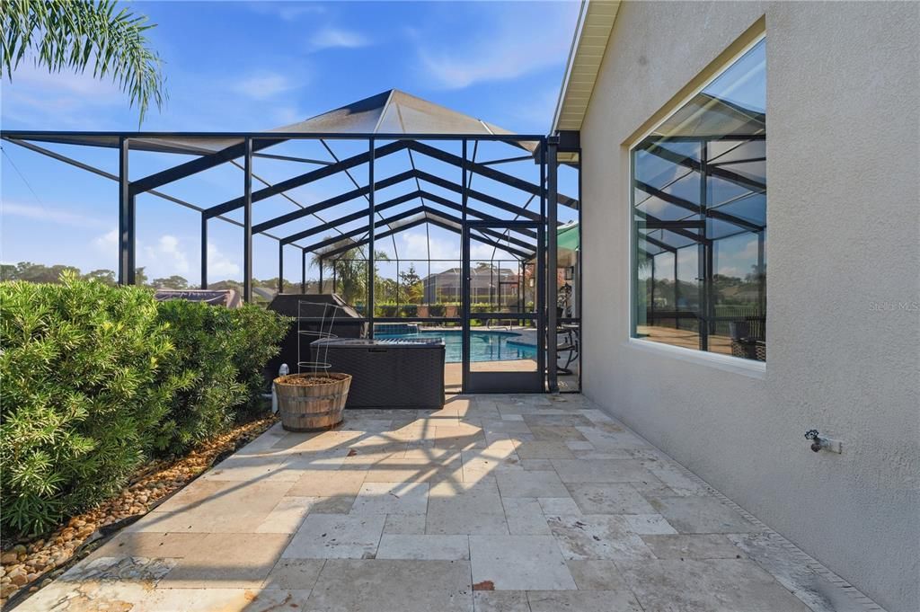 Activo con contrato: $765,000 (4 camas, 3 baños, 3156 Pies cuadrados)