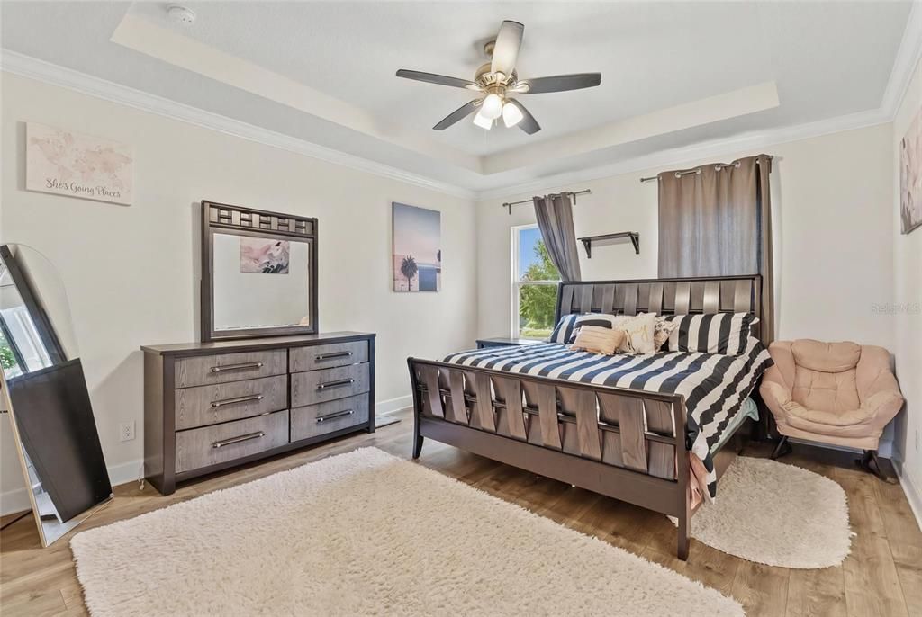 На продажу: $424,999 (4 спален, 2 ванн, 2381 Квадратных фут)