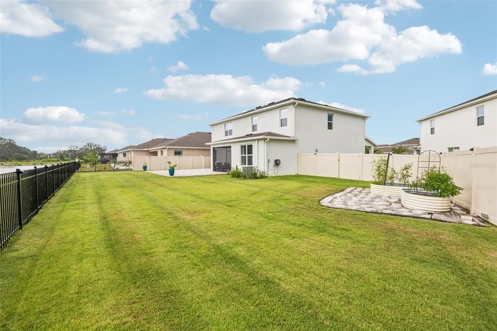 For Sale: $559,999 (4 beds, 3 baths, 3278 Square Feet)