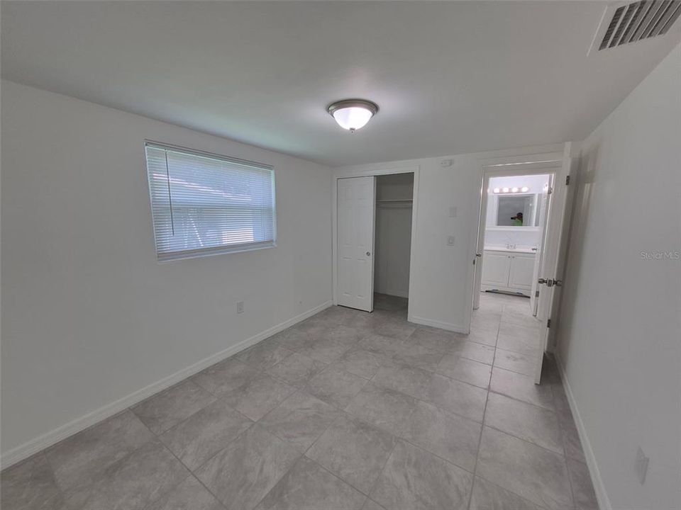 В аренду: $1,250 (2 спален, 1 ванн, 955 Квадратных фут)