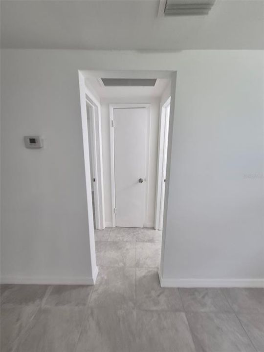 В аренду: $1,250 (2 спален, 1 ванн, 955 Квадратных фут)