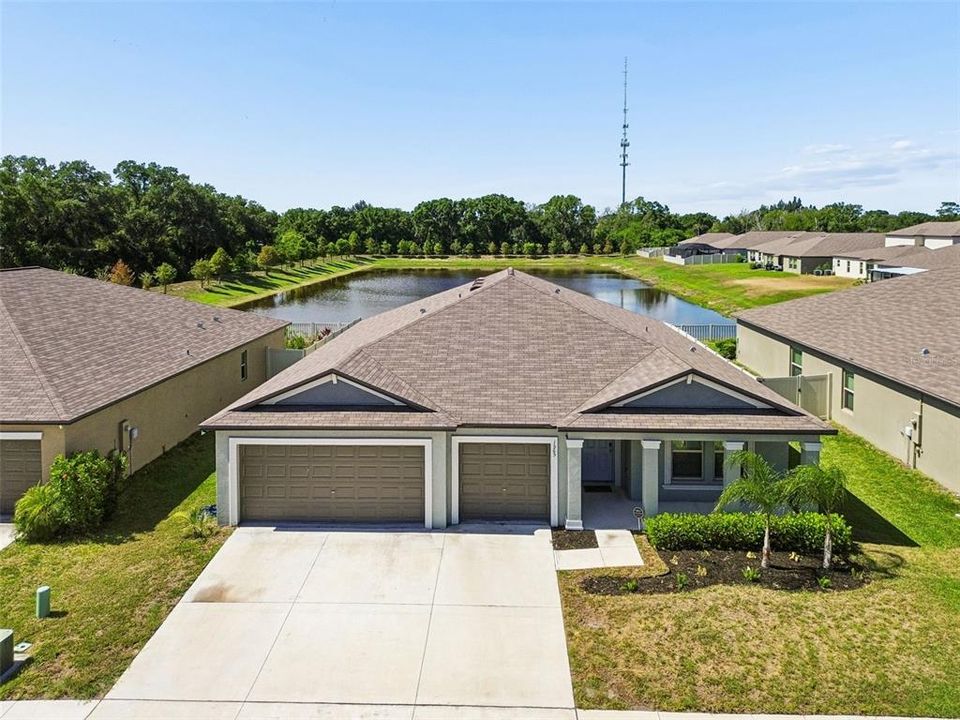 En Venta: $415,000 (4 camas, 2 baños, 2439 Pies cuadrados)