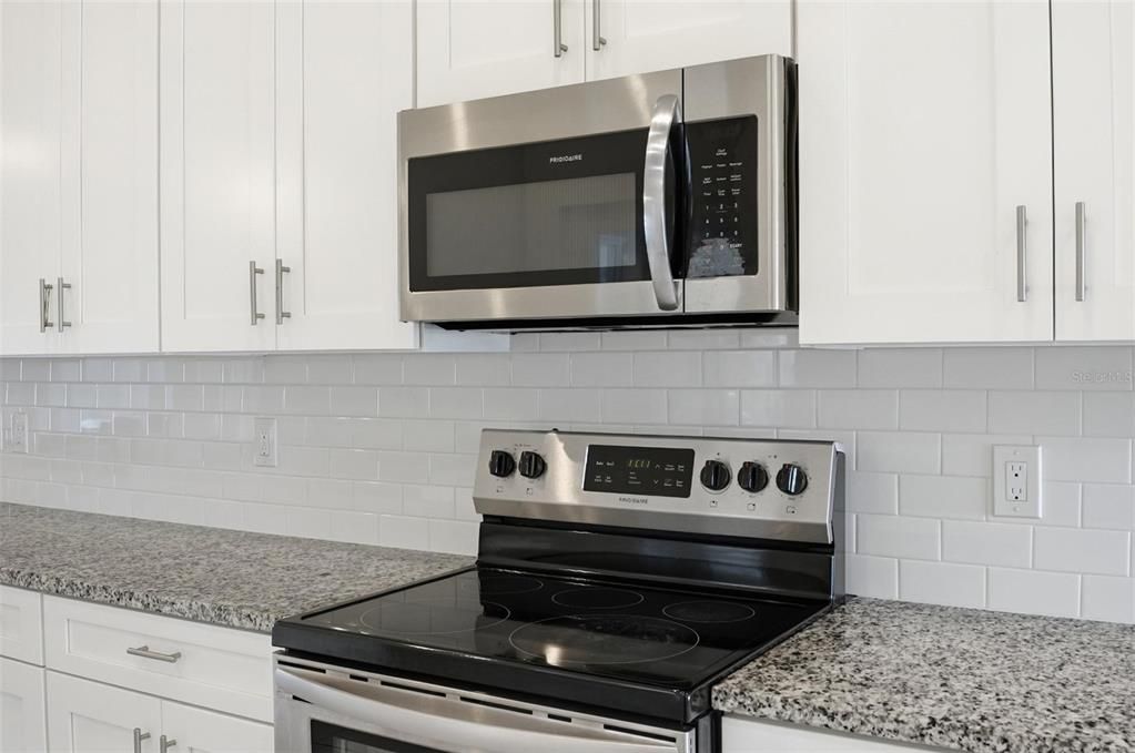 В аренду: $1,795 (3 спален, 2 ванн, 1369 Квадратных фут)