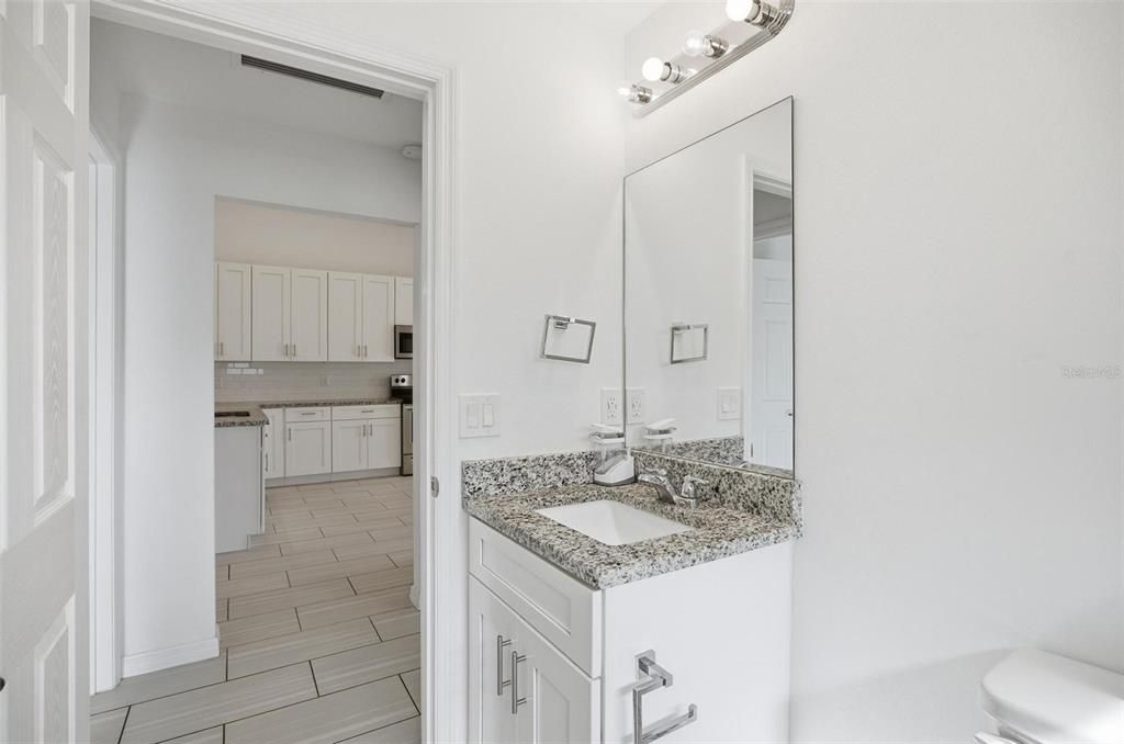 В аренду: $1,795 (3 спален, 2 ванн, 1369 Квадратных фут)