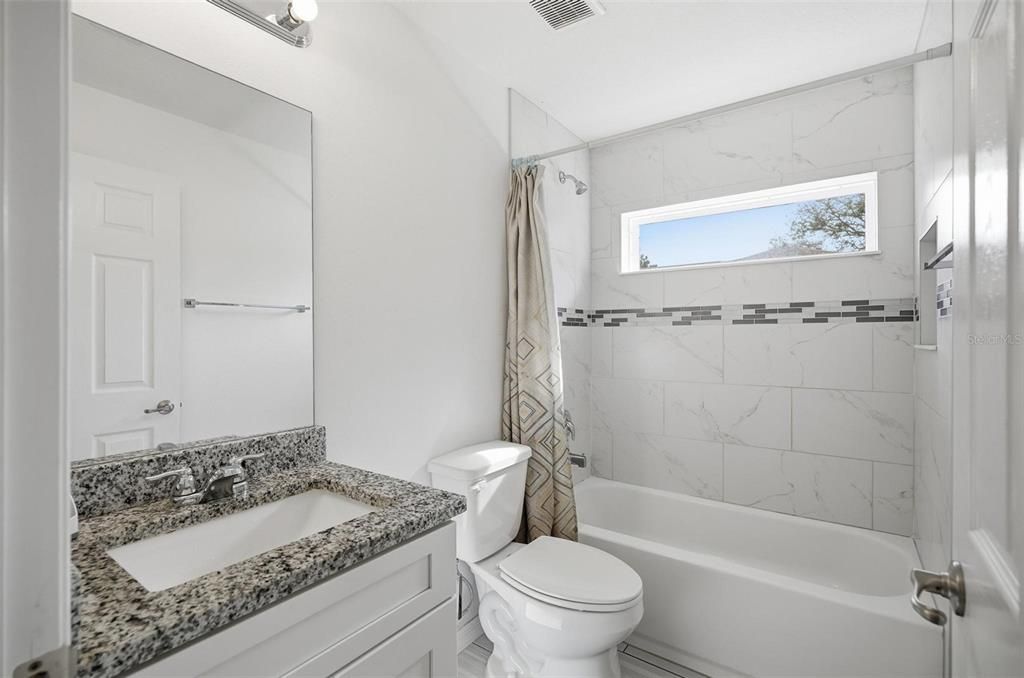 В аренду: $1,795 (3 спален, 2 ванн, 1369 Квадратных фут)