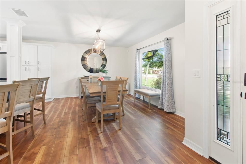 For Sale: $490,000 (3 beds, 2 baths, 1494 Square Feet)