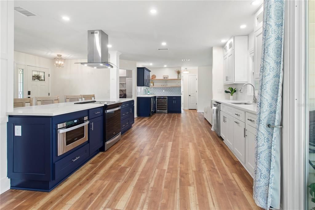 For Sale: $490,000 (3 beds, 2 baths, 1494 Square Feet)
