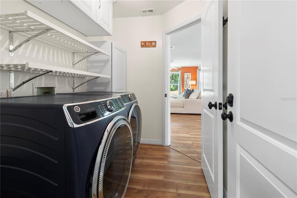 For Sale: $490,000 (3 beds, 2 baths, 1494 Square Feet)