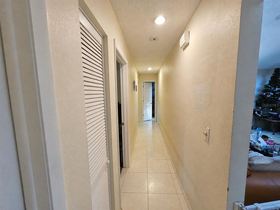 En Venta: $339,000 (4 camas, 2 baños, 1481 Pies cuadrados)