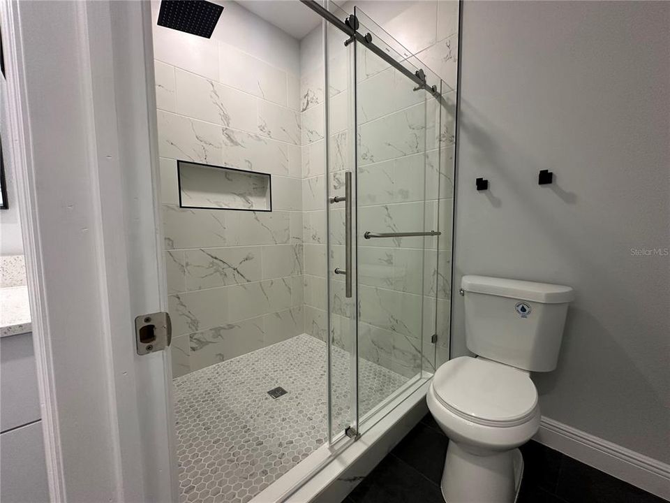 В аренду: $2,400 (3 спален, 2 ванн, 2339 Квадратных фут)