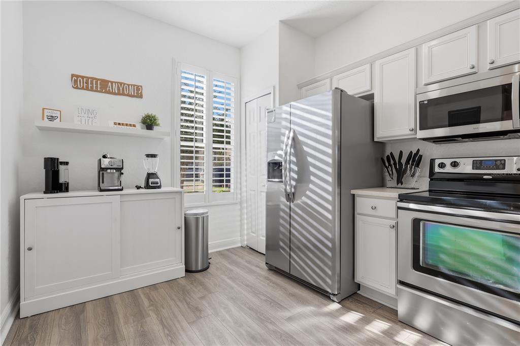 For Sale: $249,990 (3 beds, 2 baths, 1490 Square Feet)