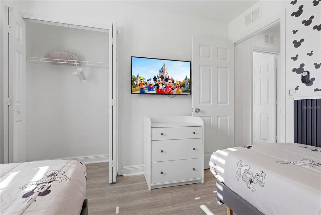 For Sale: $249,990 (3 beds, 2 baths, 1490 Square Feet)