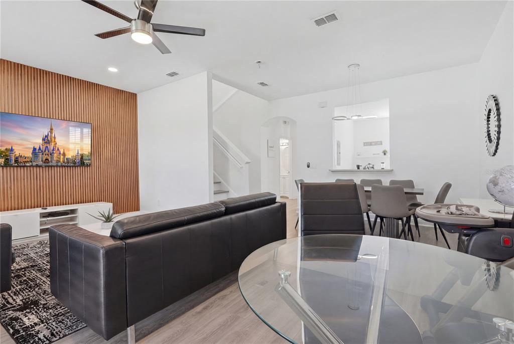 For Sale: $249,990 (3 beds, 2 baths, 1490 Square Feet)