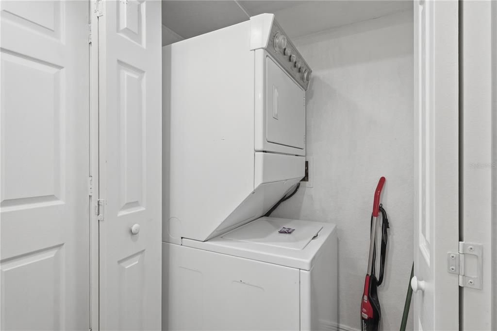For Sale: $249,990 (3 beds, 2 baths, 1490 Square Feet)