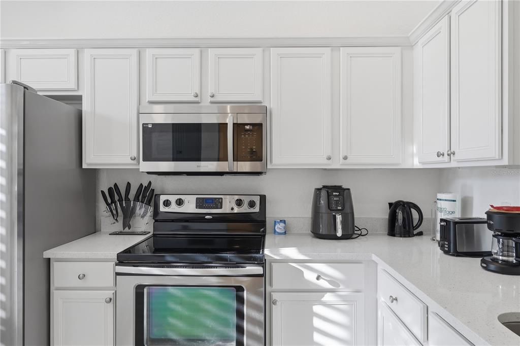 For Sale: $249,990 (3 beds, 2 baths, 1490 Square Feet)