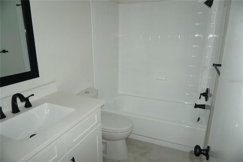 For Rent: $1,950 (2 beds, 2 baths, 1120 Square Feet)
