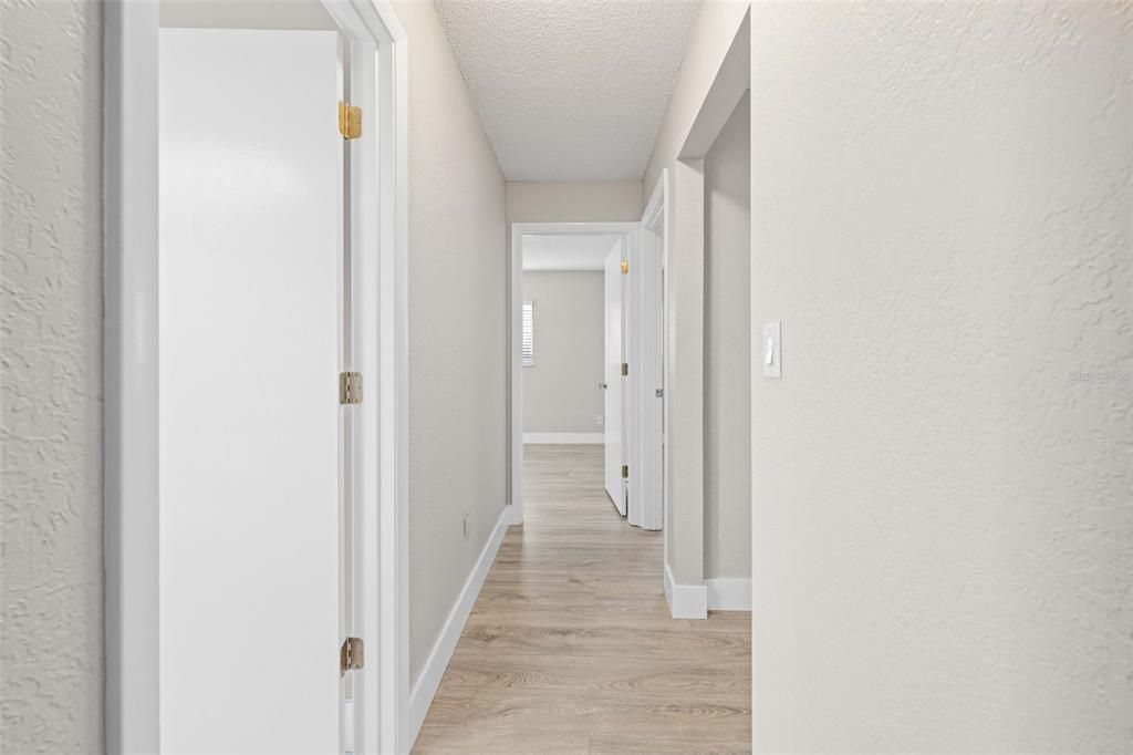 En Venta: $410,000 (4 camas, 2 baños, 2138 Pies cuadrados)