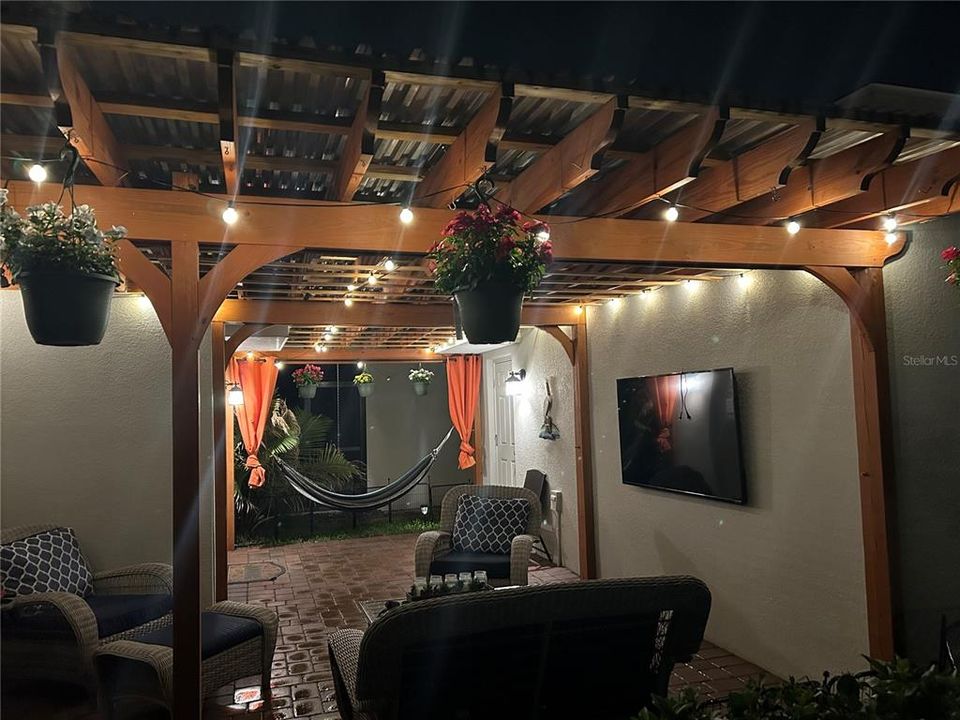 На продажу: $499,000 (3 спален, 2 ванн, 2203 Квадратных фут)
