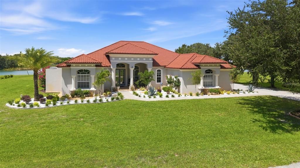 En Venta: $1,299,999 (4 camas, 3 baños, 3359 Pies cuadrados)
