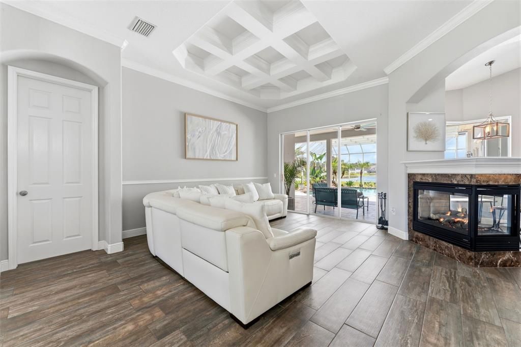 En Venta: $1,299,999 (4 camas, 3 baños, 3359 Pies cuadrados)