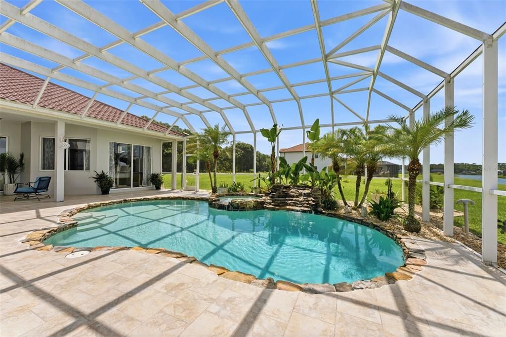 En Venta: $1,299,999 (4 camas, 3 baños, 3359 Pies cuadrados)