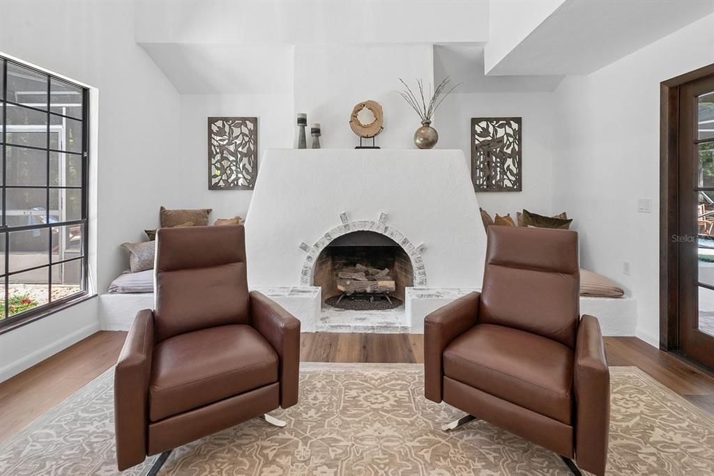 En Venta: $725,000 (5 camas, 4 baños, 2308 Pies cuadrados)