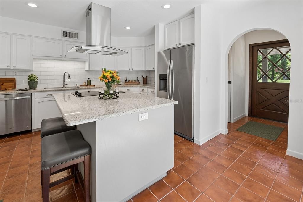 En Venta: $725,000 (5 camas, 4 baños, 2308 Pies cuadrados)