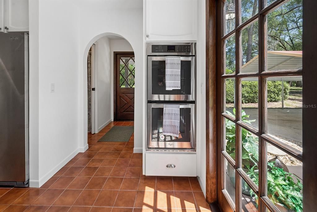 En Venta: $725,000 (5 camas, 4 baños, 2308 Pies cuadrados)