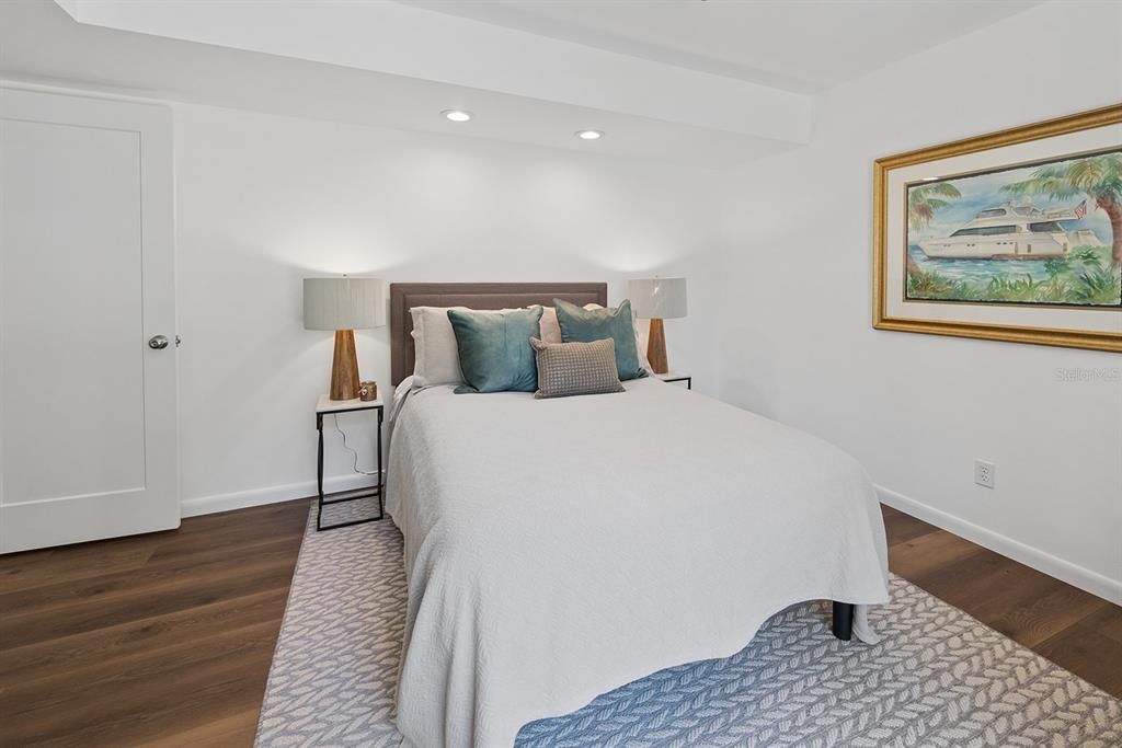En Venta: $725,000 (5 camas, 4 baños, 2308 Pies cuadrados)