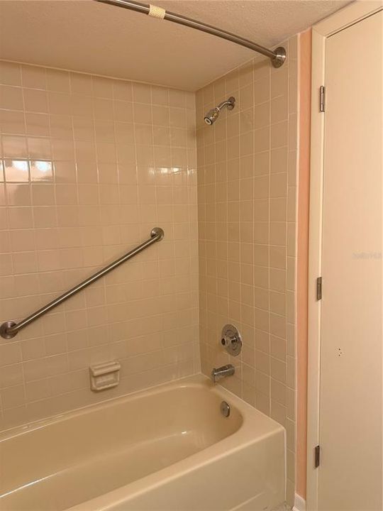 For Rent: $1,800 (2 beds, 2 baths, 1070 Square Feet)