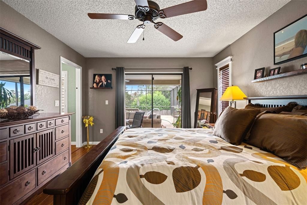Active With Contract: $375,000 (3 beds, 2 baths, 1755 Square Feet)