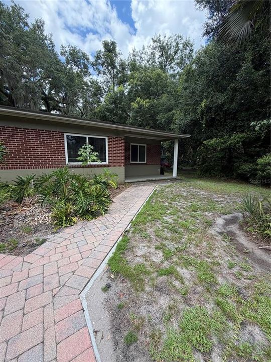 For Rent: $2,000 (2 beds, 1 baths, 2055 Square Feet)
