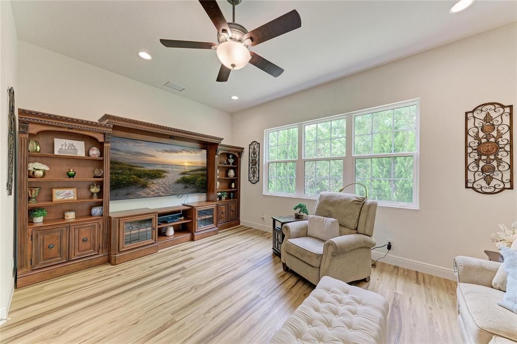 For Sale: $849,000 (3 beds, 3 baths, 3343 Square Feet)