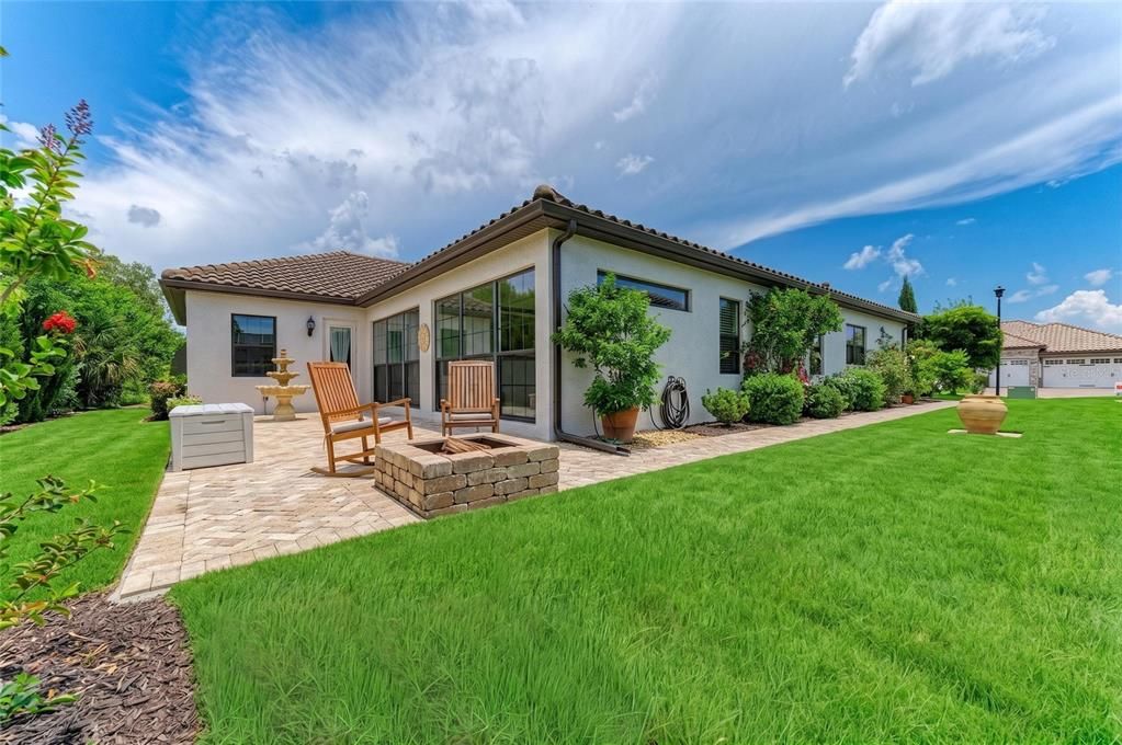 For Sale: $849,000 (3 beds, 3 baths, 3343 Square Feet)