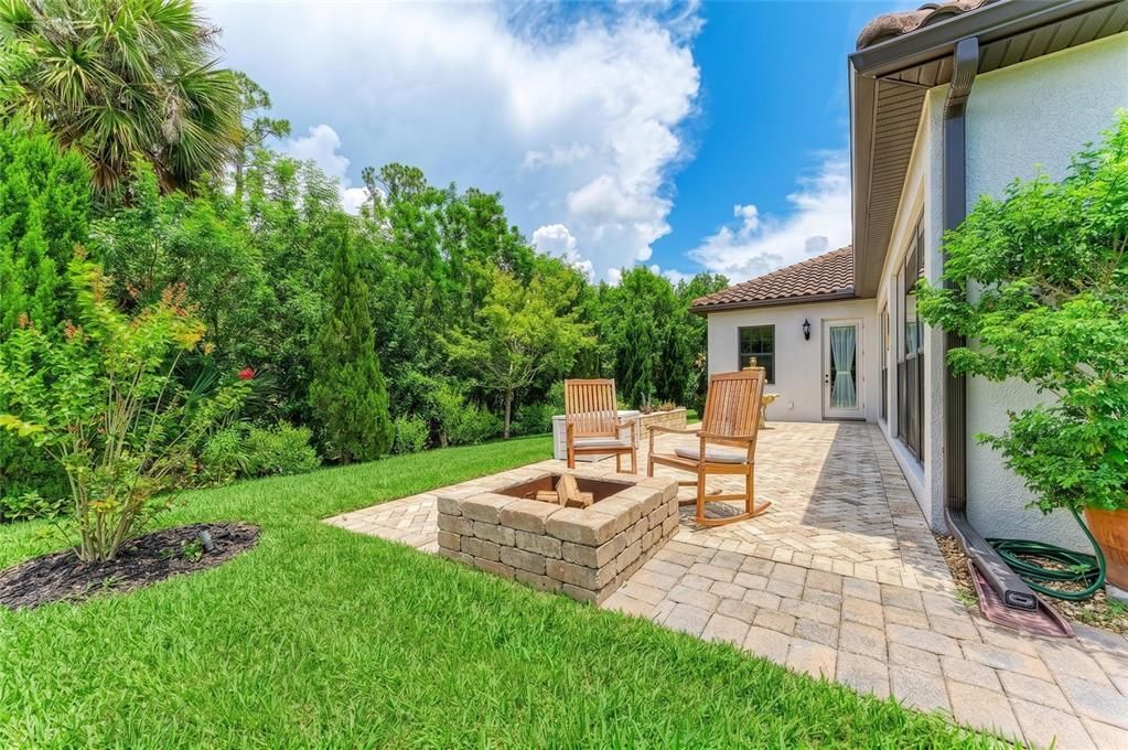For Sale: $849,000 (3 beds, 3 baths, 3343 Square Feet)