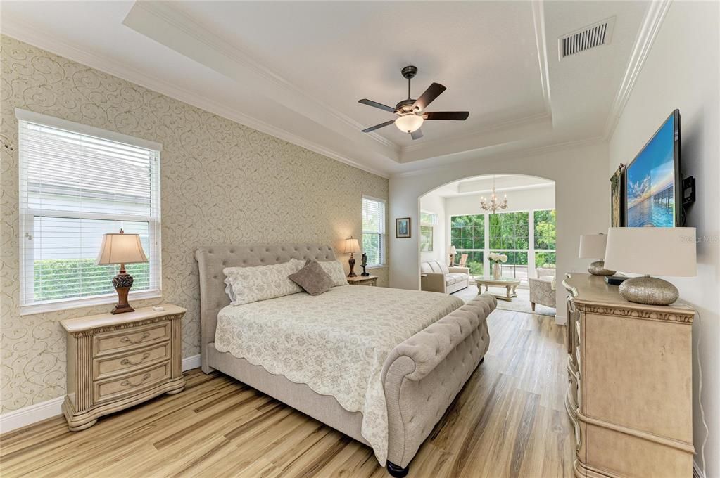 For Sale: $849,000 (3 beds, 3 baths, 3343 Square Feet)
