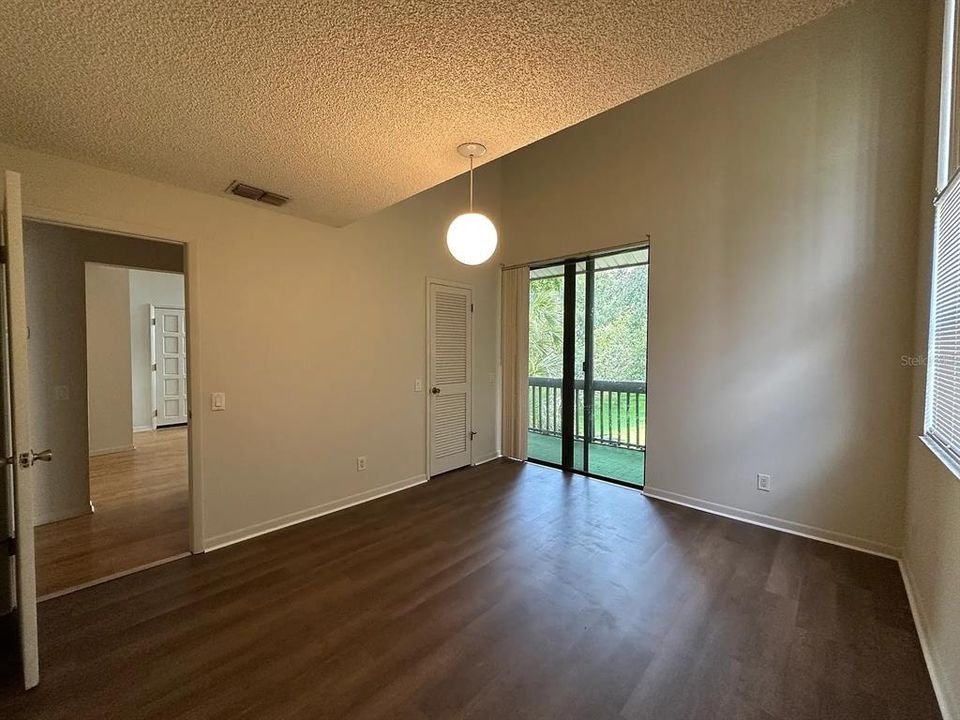 For Rent: $1,200 (1 beds, 1 baths, 666 Square Feet)