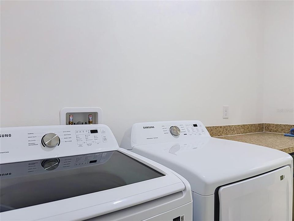 На продажу: $430,000 (4 спален, 3 ванн, 2471 Квадратных фут)