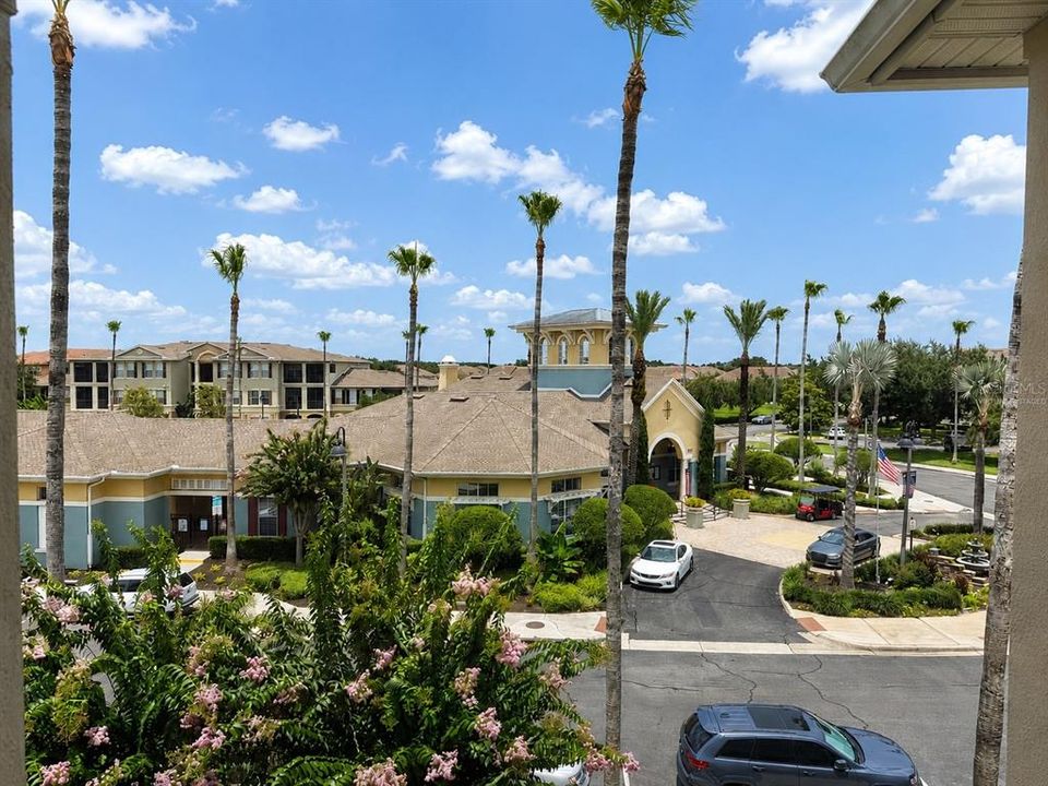 For Sale: $325,000 (3 beds, 2 baths, 1455 Square Feet)