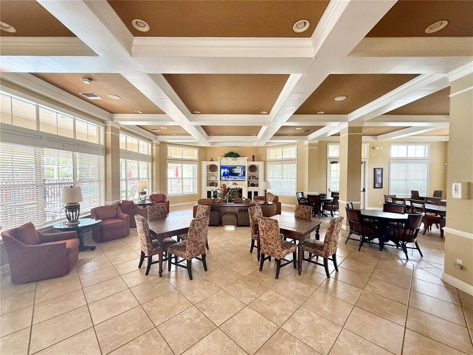 For Sale: $325,000 (3 beds, 2 baths, 1455 Square Feet)
