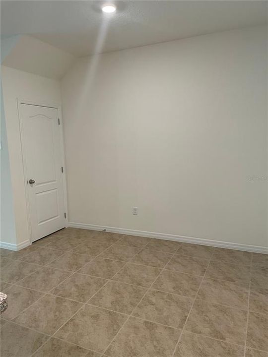 В аренду: $2,050 (3 спален, 2 ванн, 1673 Квадратных фут)