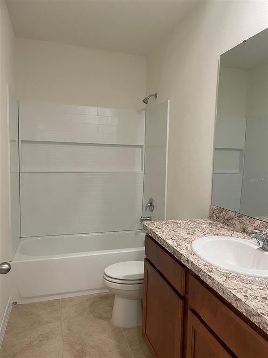 В аренду: $2,050 (3 спален, 2 ванн, 1673 Квадратных фут)