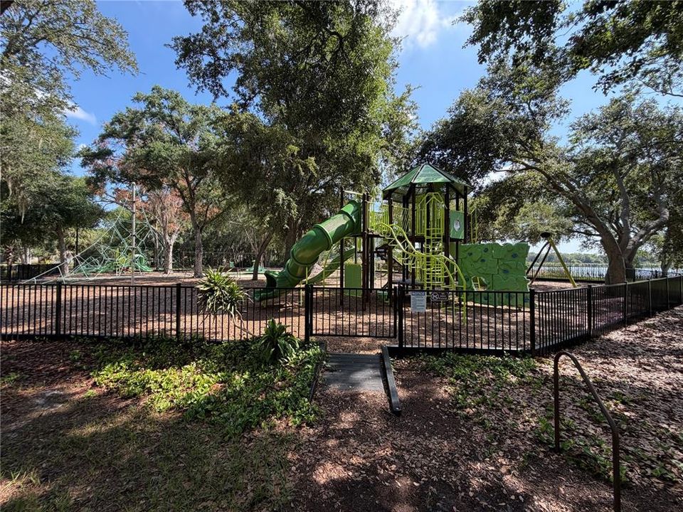 For Sale: $415,000 (4 beds, 2 baths, 1766 Square Feet)